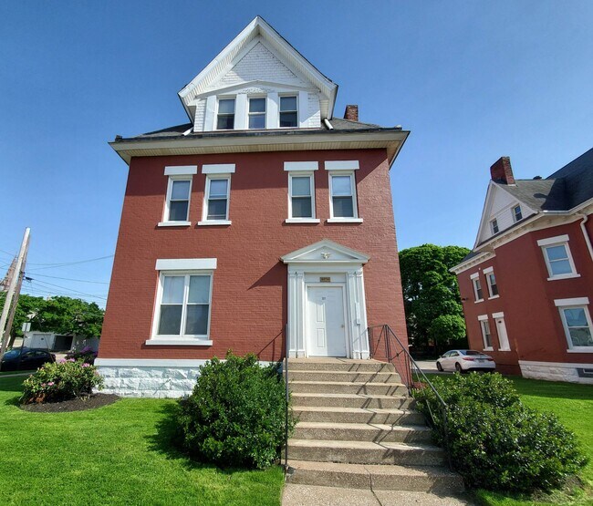 Building Photo - 301w8th
