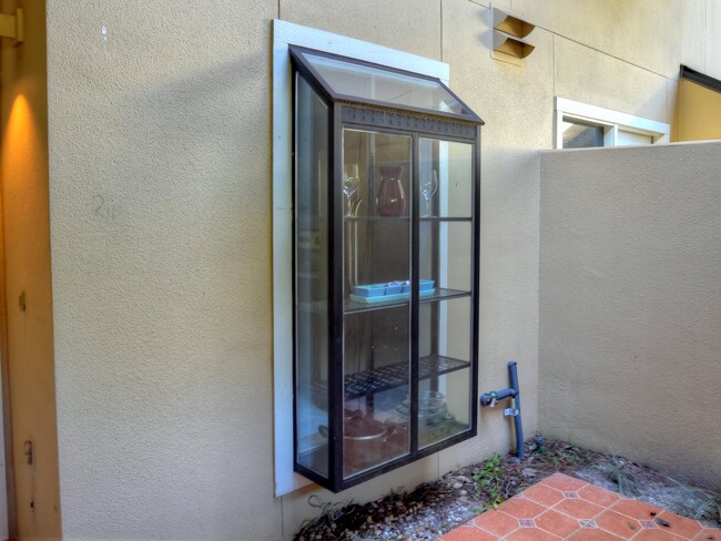 Building Photo - 5151 Beachwalk Cir