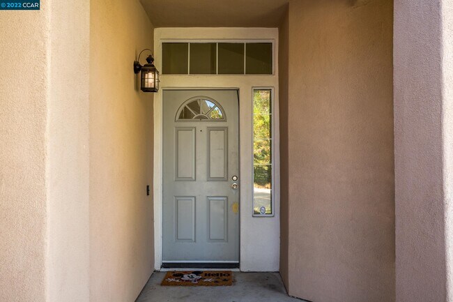 Building Photo - 4912 Cache Peak Dr