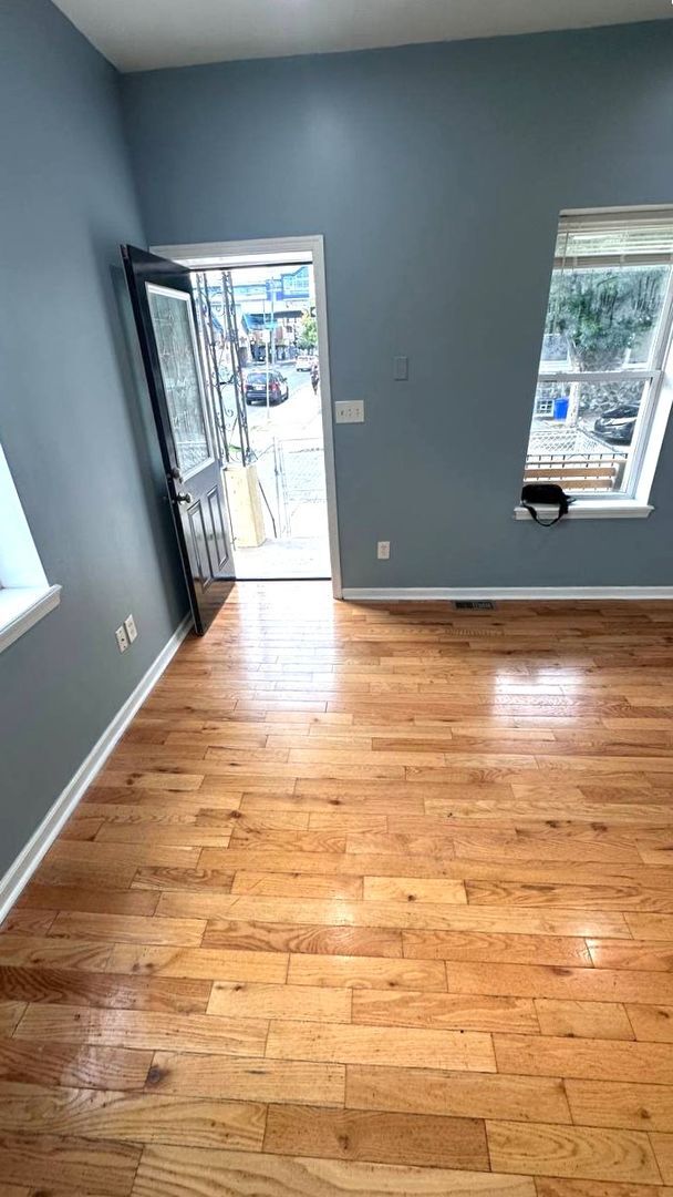 Foto del edificio - 5578 Ludlow St