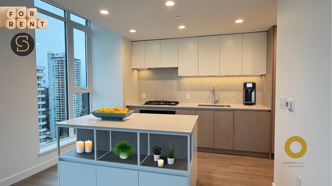 Building Photo - 5685 Halley Av