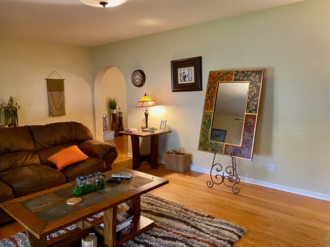 Living Room - 285 S Santa Anita Ave