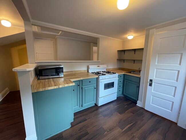 Cocina - 117 N 5th St