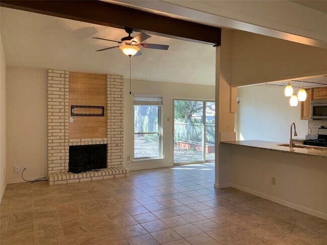 Building Photo - 12212 Wallingstone Ln