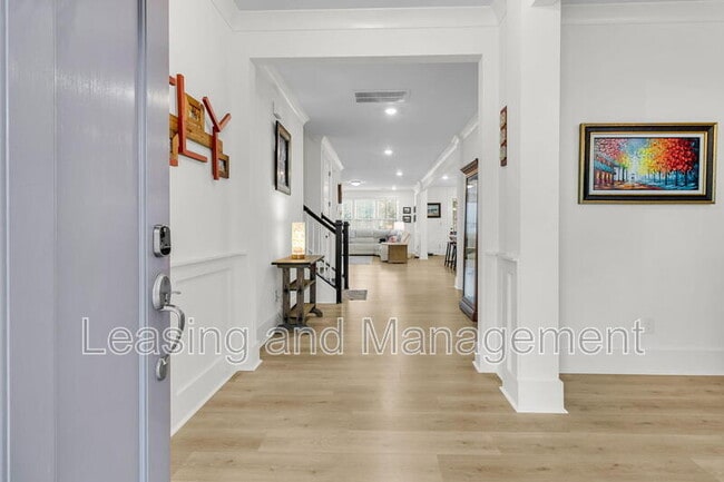 Building Photo - 245 Summer Tanager Dr