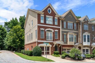 Building Photo - 2301 Marion Walk Dr SE