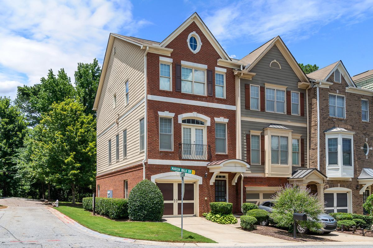 Foto principal - 2301 Marion Walk Dr SE