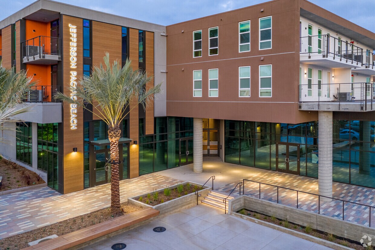 Jefferson Pacific Beach Apartments In San Diego Ca Westside Rentals