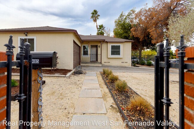 Foto del edificio - 2 br, 1 bath House - 8485 Rincon ave
