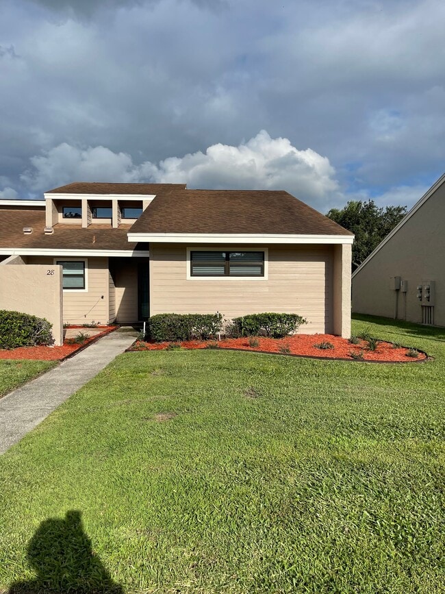 Building Photo - 5225 Imperial Lakes Blvd