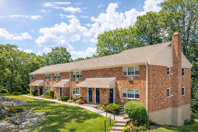 Building Photo - HudsonView Living