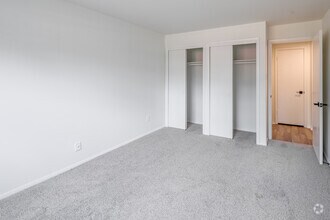 2BR, 1BA - 1,000SF - Primary Bedroom - ReNew Parkville