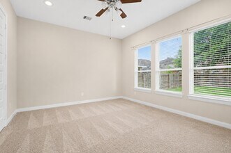 Building Photo - 22503 Miramar Bend Dr