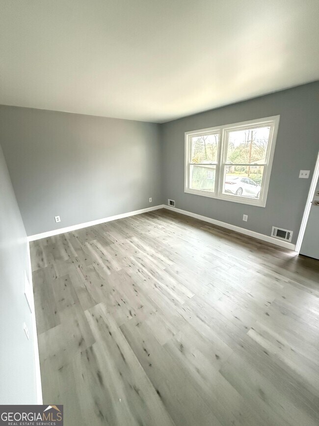 Building Photo - 2242 Chamois Ct