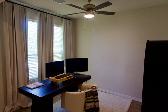 Building Photo - 51030 Hop Sage Pl