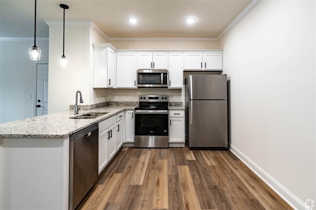 Foto del edificio - 8573 Grove Park St