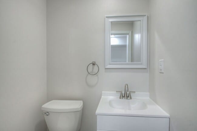 Building Photo - Great Remodeled 2BR Spring Hill Home