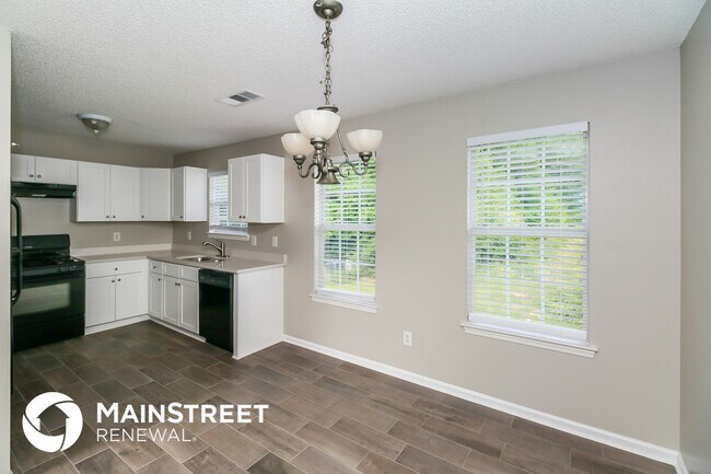 Foto del edificio - 7550 Sugarcreek Dr