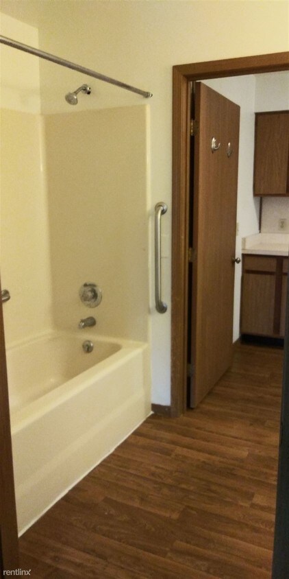 Building Photo - 1 br, 1 bath  - Fawn Haven Apartments