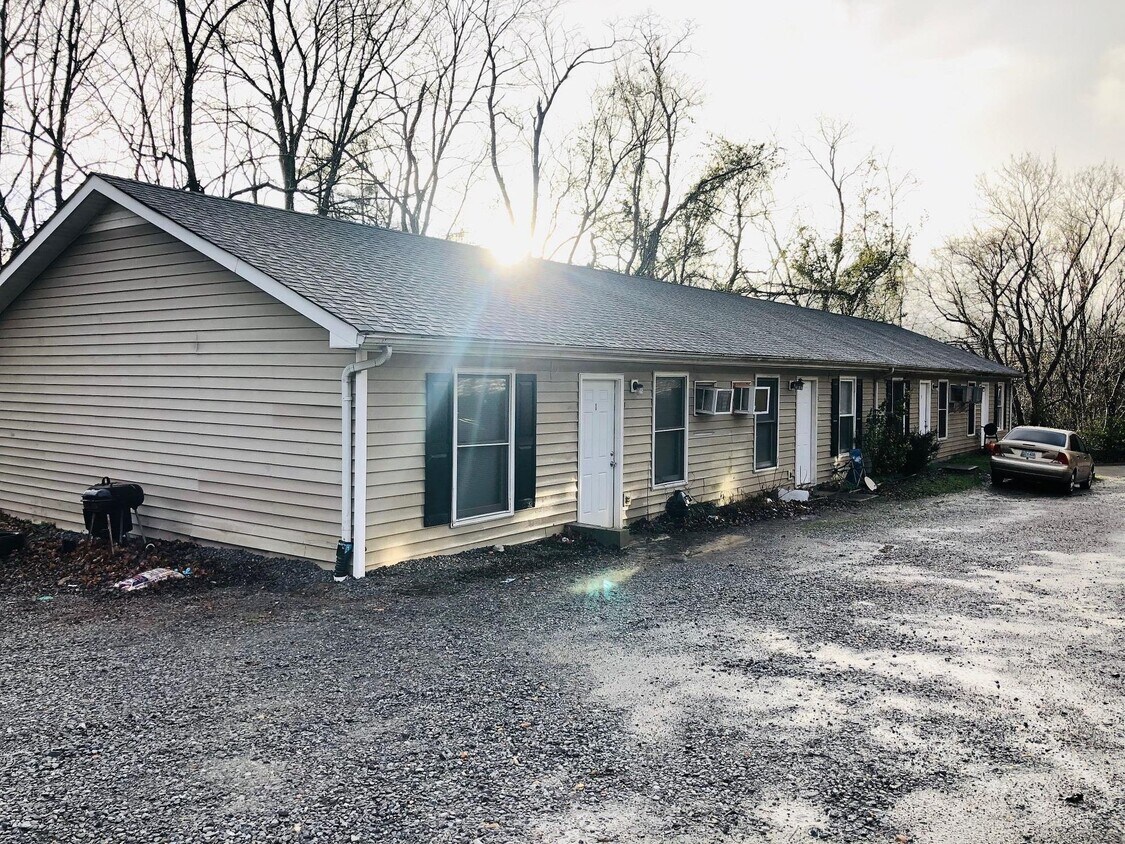 Foto principal - 506 B St