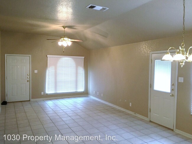 Building Photo - 4912 Heather Ln