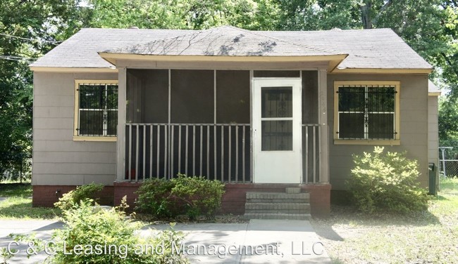 Building Photo - 2 br, 1 bath House - 2944 Clover Lane