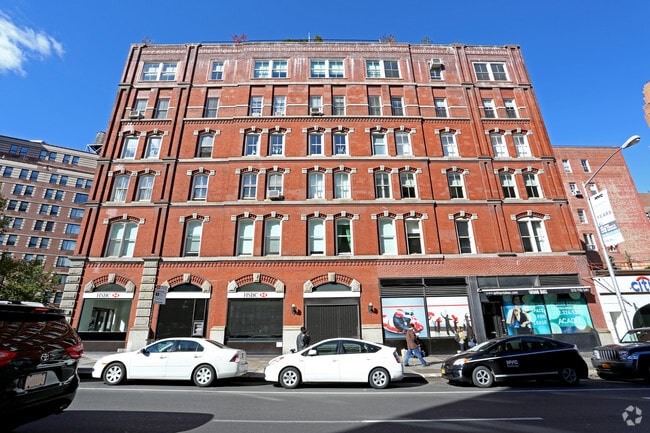 Building Photo - Cooperative