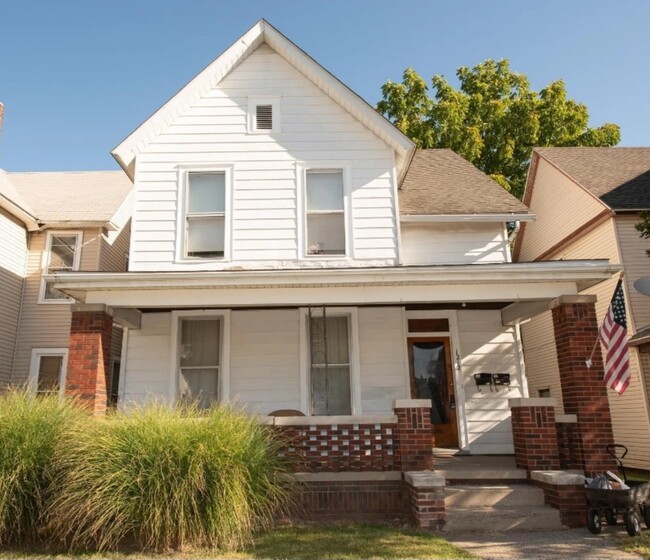 Building Photo - 1212 Heath St
