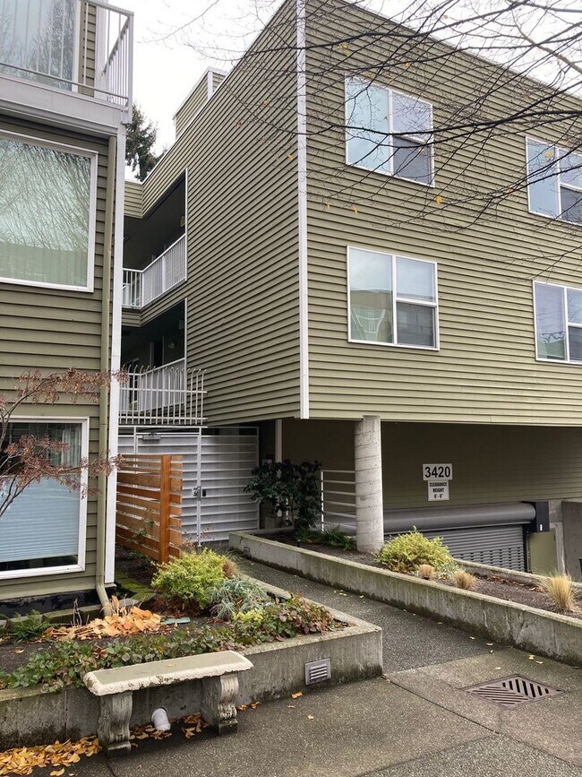 Foto del edificio - Wallingford Condo