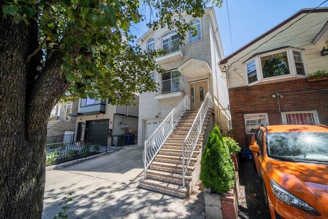 Building Photo - 318 Terrace Ave