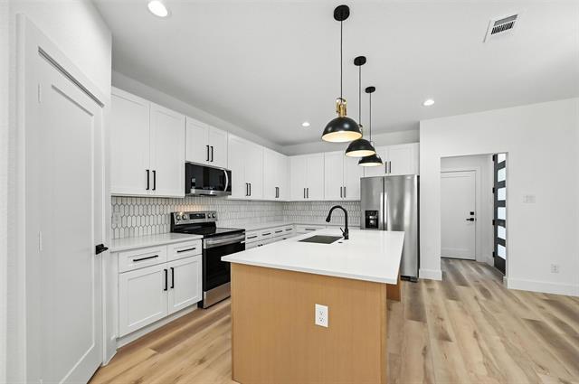Foto del edificio - 3914 S Denley Dr