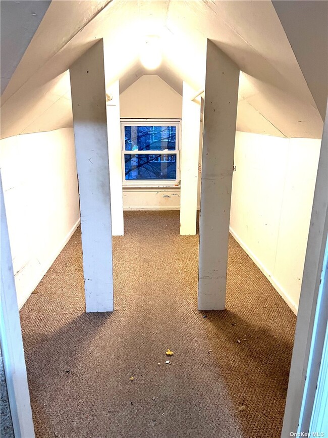 Foto del edificio - 83-24 243rd St
