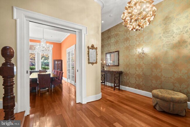 Foto del edificio - 1007 N Calvert St