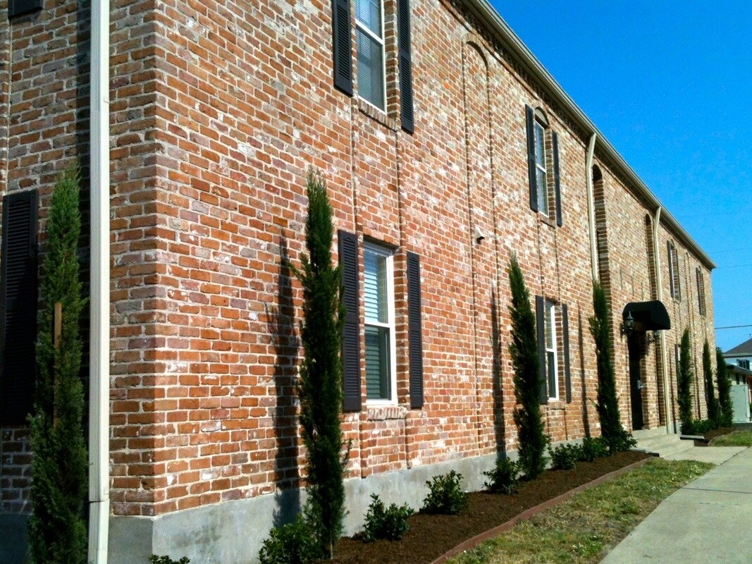 Primary Photo - Granada Apartments