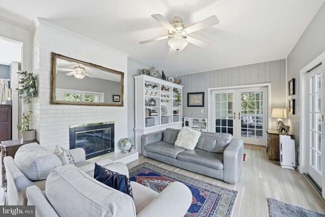 Foto del edificio - 9220 Forest Haven Dr