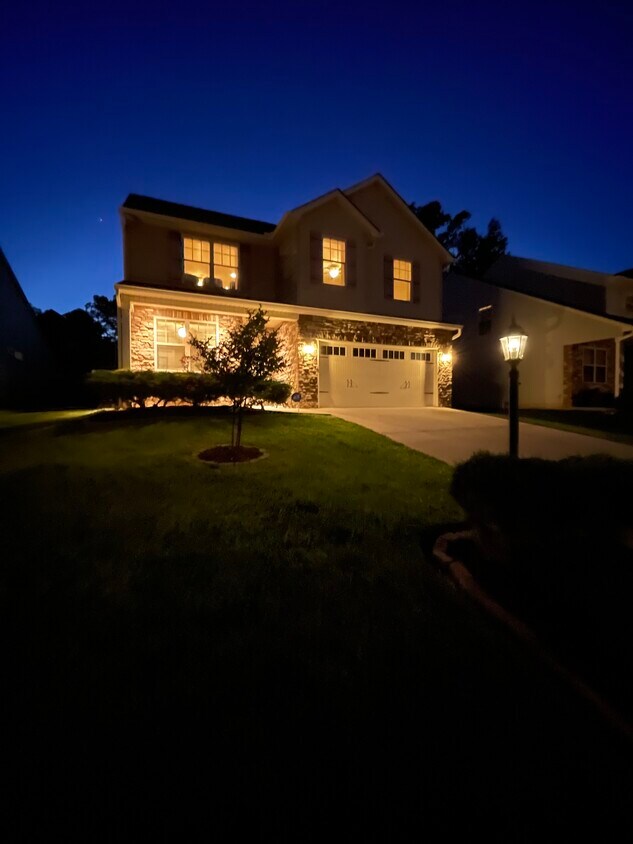 Primary Photo - 1207 Campbell Park Ln