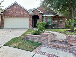Building Photo - 12102 Cove Harbor Ln
