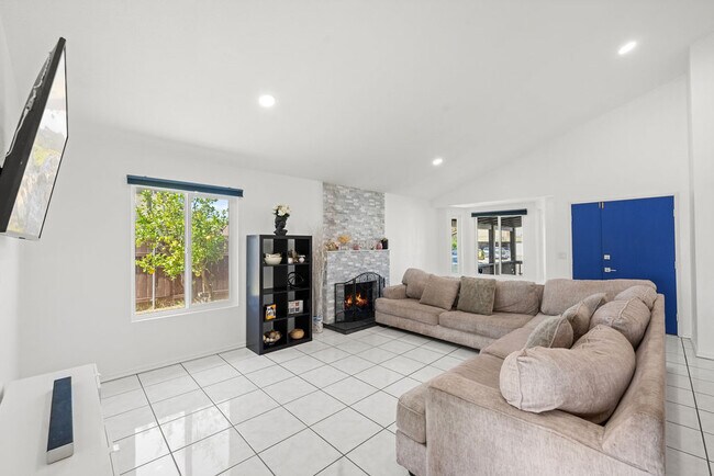 Foto del edificio - 7465 Timberwood Pl