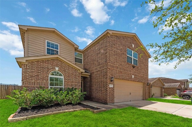 Building Photo - 2718 Regatta Ln