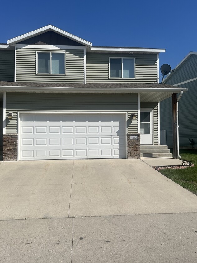 Foto principal - 4272 51st St S