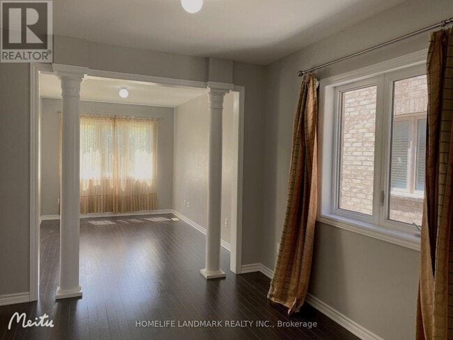 Building Photo - 489 Caboto Trail