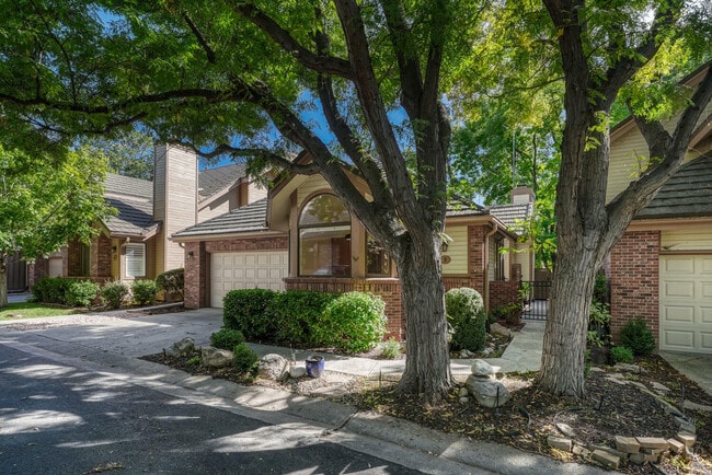 Building Photo - 4565 E Mexico Ave