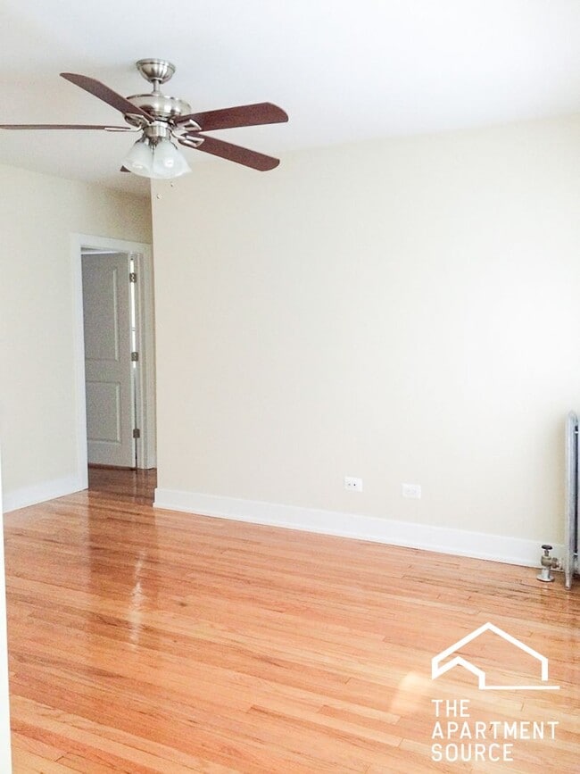 Photo - 516 W Cornelia Ave Apartment