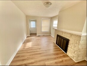 Building Photo - 3911 Larkwood Ave