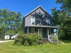 Building Photo - 517 S Stuart Rd