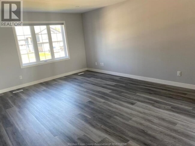Building Photo - 204 Beechwood Dr