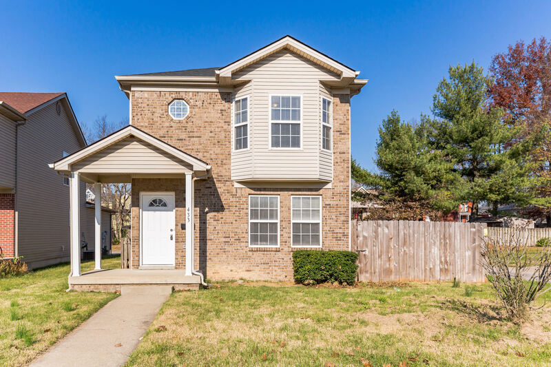Primary Photo - 433 Elm Tree Ln