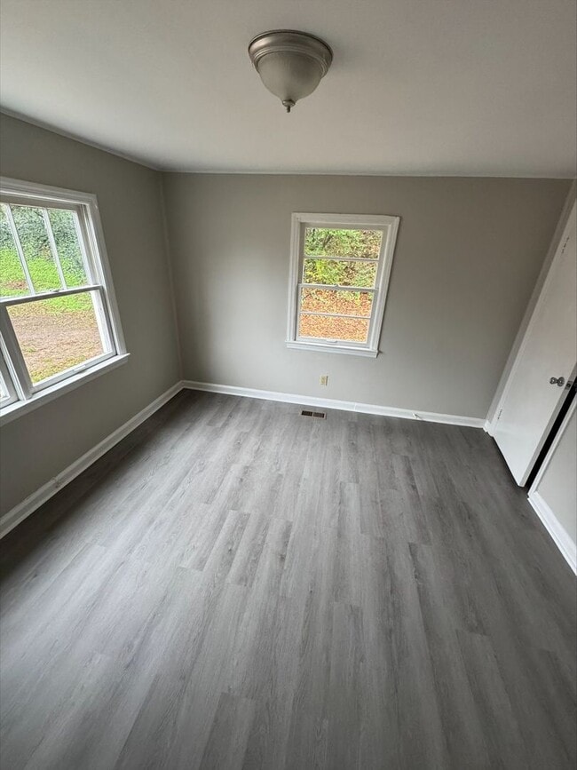 Photo - Welcoming 3-Bedroom 1-Bathroom home in Sod...