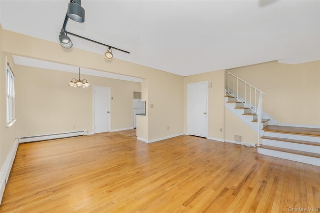 Foto del edificio - 26 Fairview Ave