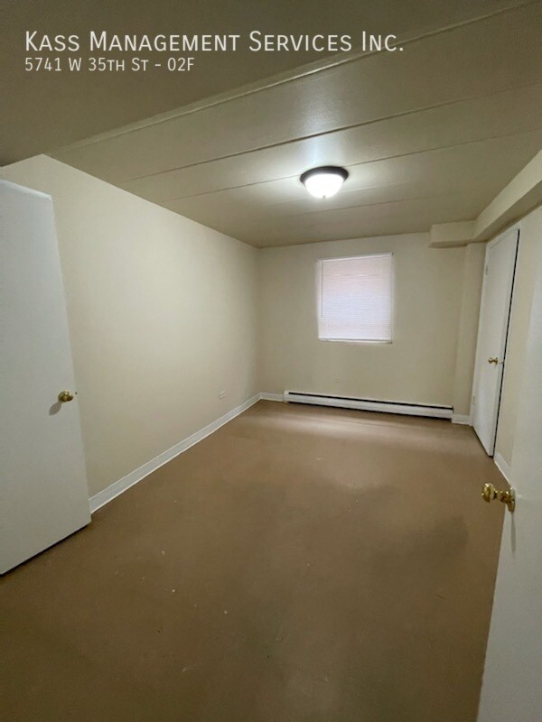 Foto del edificio - 5741 W 35th St